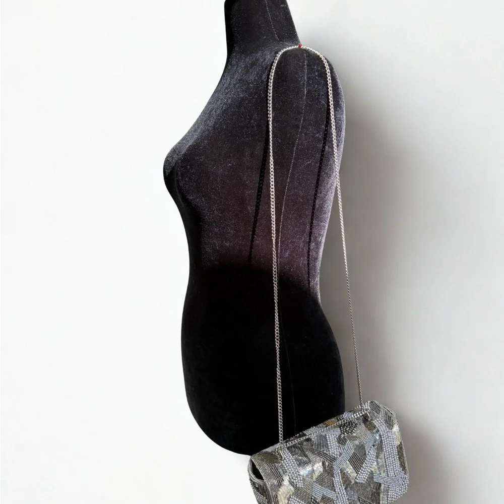 Elegant Silver and Gold Beaded Women's Bag - Picture 2 of 9